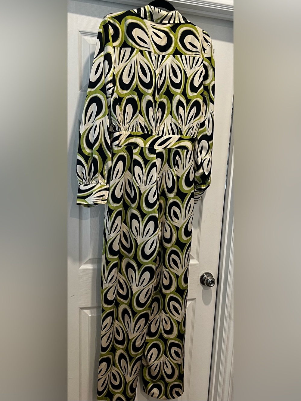 Long-Sleeve Printed Jumpsuit in Lime Green and Black - Picture 2 of 4